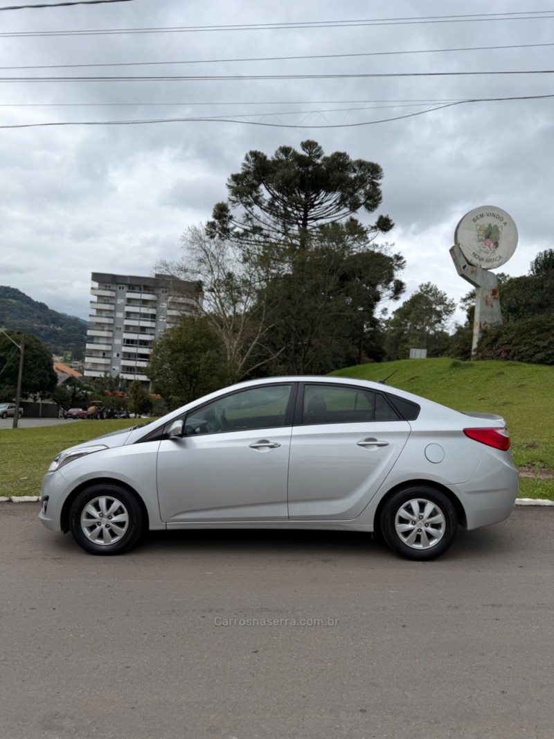 HB20S 1.6 COMFORT PLUS 16V FLEX 4P AUTOMÁTICO - 2014 - NOVA ARAçá