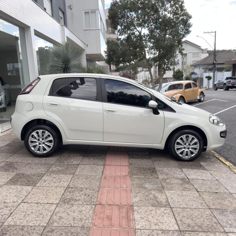 PUNTO 1.4 ATTRACTIVE 8V FLEX 4P MANUAL - 2013 - FLORES DA CUNHA