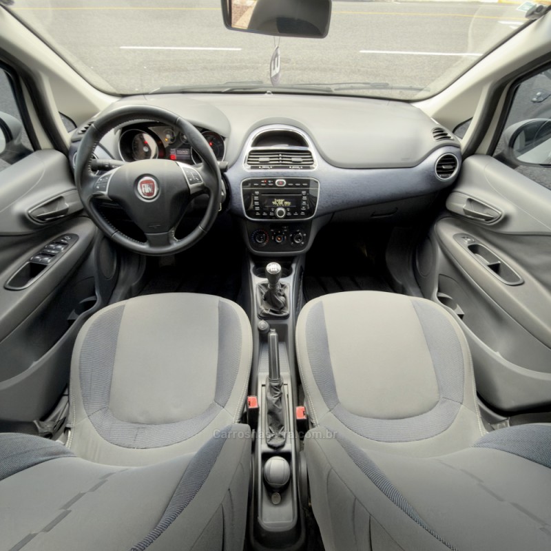 PUNTO 1.4 ATTRACTIVE 8V FLEX 4P MANUAL - 2013 - FLORES DA CUNHA