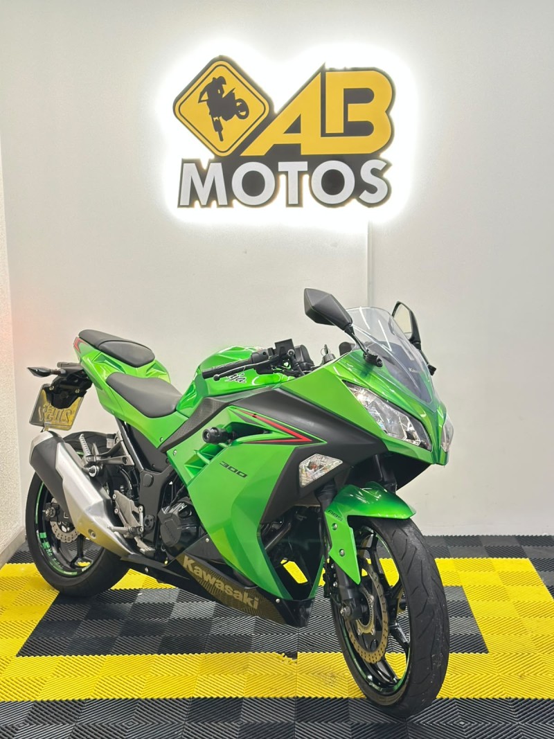 ninja 300  2024 caxias do sul