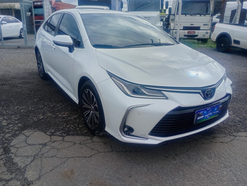 COROLLA 2.0 ALTIS PREMIUM 16V FLEX 4P AUTOMÁTICO - 2023 - FARROUPILHA