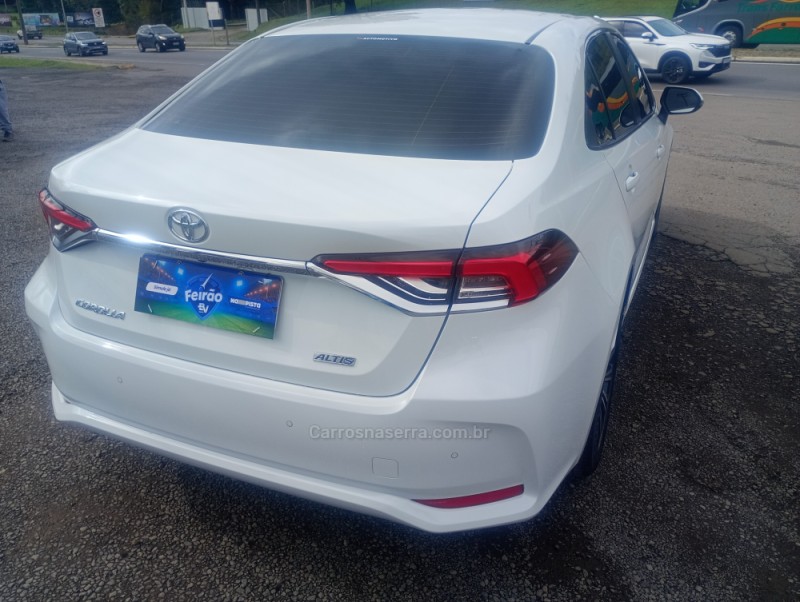 COROLLA 2.0 ALTIS PREMIUM 16V FLEX 4P AUTOMÁTICO - 2023 - FARROUPILHA