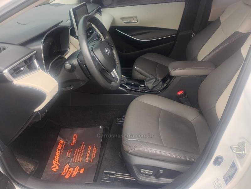 COROLLA 2.0 ALTIS PREMIUM 16V FLEX 4P AUTOMÁTICO - 2023 - FARROUPILHA