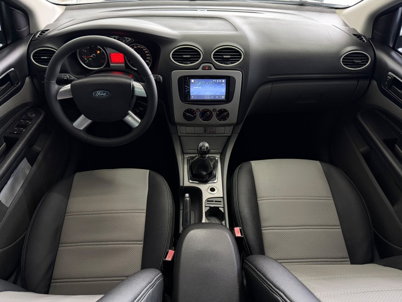 FOCUS 1.6 SE 16V FLEX 4P MANUAL - 2012 - FELIZ