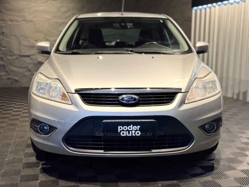 FOCUS 2.0 16V FLEX 4P AUTOMÁTICO - 2011 - FARROUPILHA