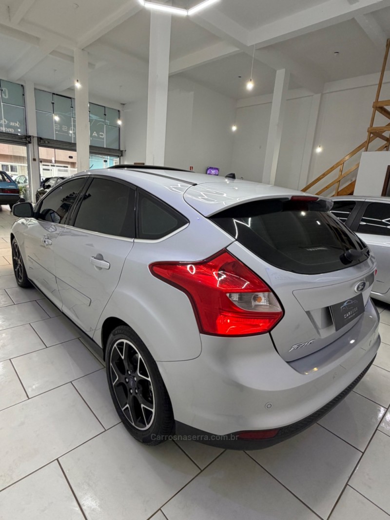 FOCUS 2.0 TITANIUM HATCH 16V FLEX 4P AUTOMÁTICO - 2015 - CAXIAS DO SUL