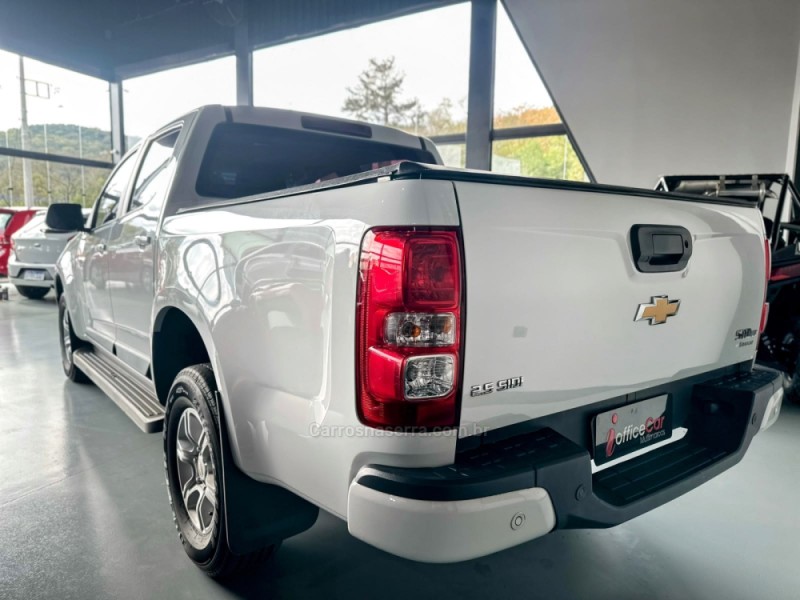 S10 2.5 LT 4X2 CD 16V FLEX 4P MANUAL - 2017 - TRêS COROAS