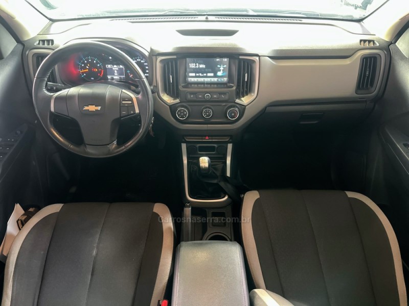 S10 2.5 LT 4X2 CD 16V FLEX 4P MANUAL - 2017 - TRêS COROAS