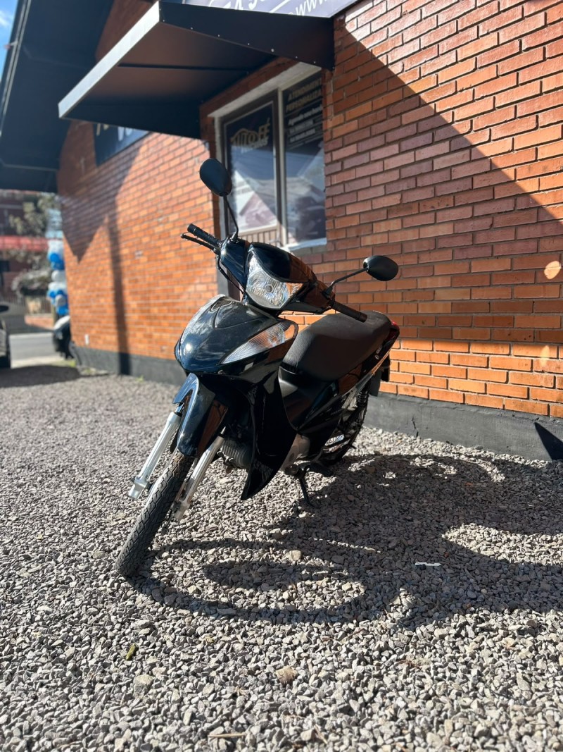 BIZ 125 ES