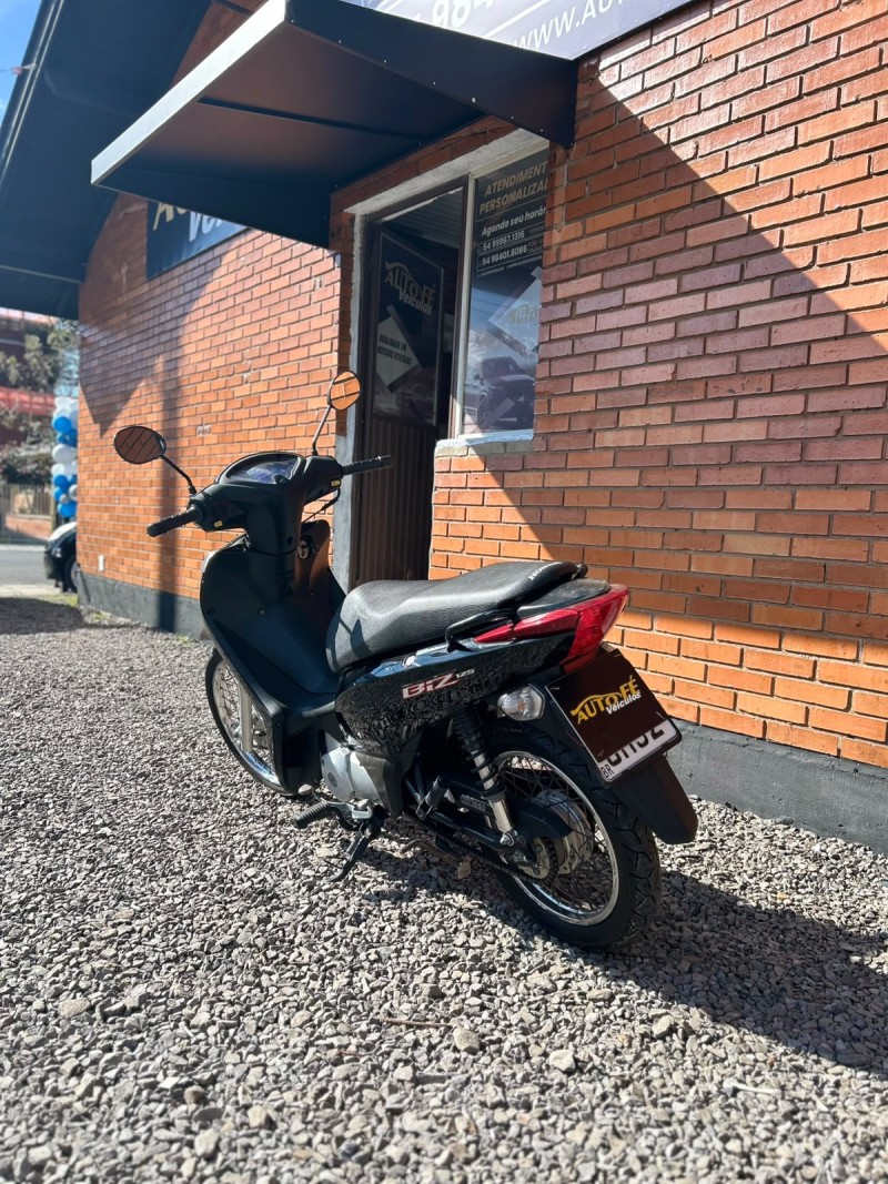 BIZ 125 ES - 2014 - CANELA