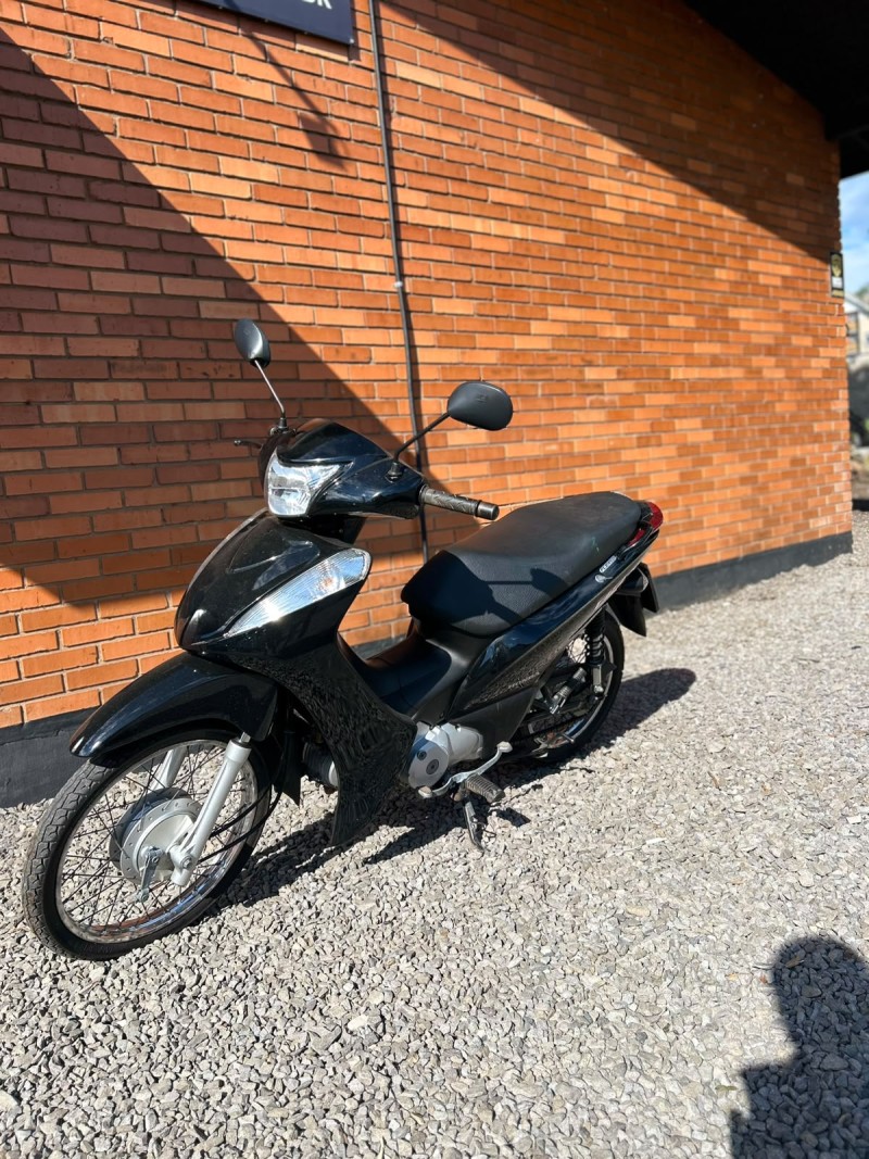 BIZ 125 ES - 2014 - CANELA