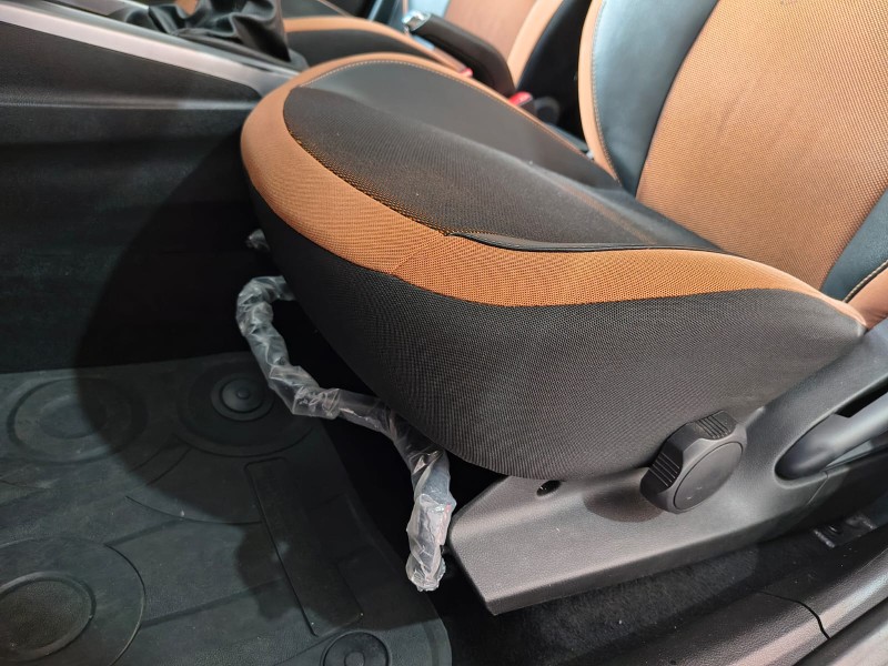 ONIX 1.4 MPFI ACTIV 8V FLEX 4P MANUAL - 2017 - CAXIAS DO SUL
