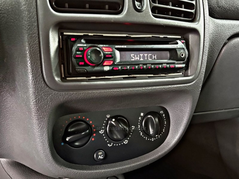 CLIO 1.0 RN SEDAN 16V GASOLINA 4P MANUAL - 2003 - NOVO HAMBURGO