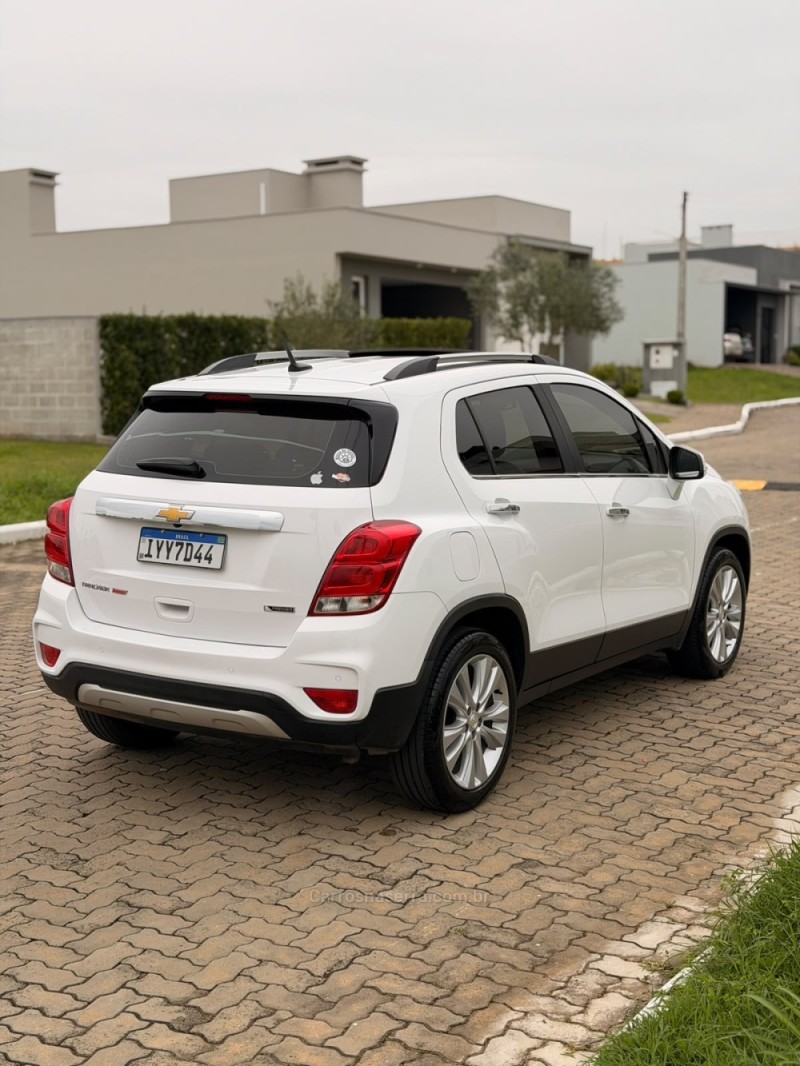 TRACKER 1.4 16V TURBO FLEX PREMIER AUTOMÁTICO - 2018 - LAJEADO