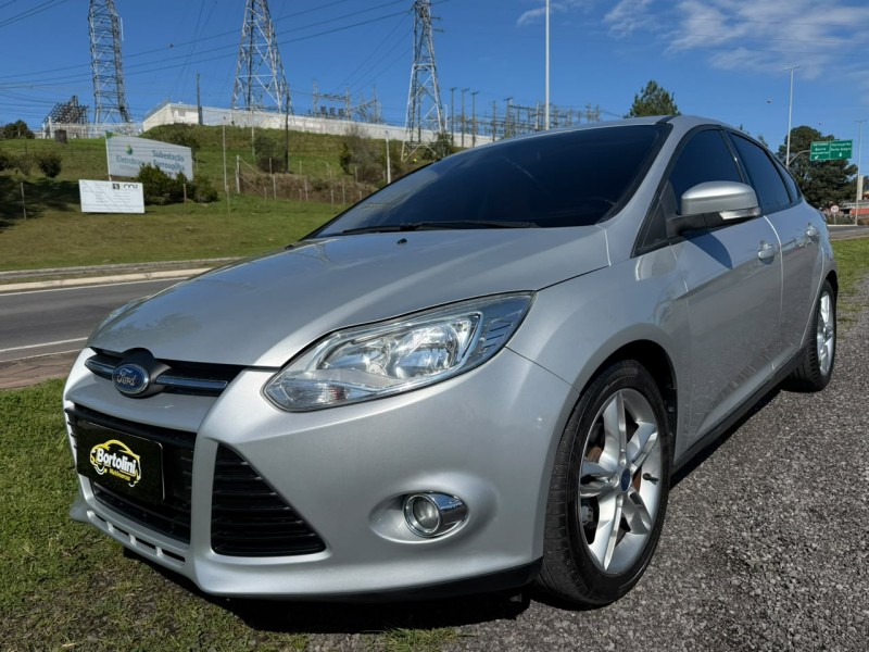 FOCUS 2.0 SE HATCH 16V FLEX 4P AUTO - 2015 - FARROUPILHA