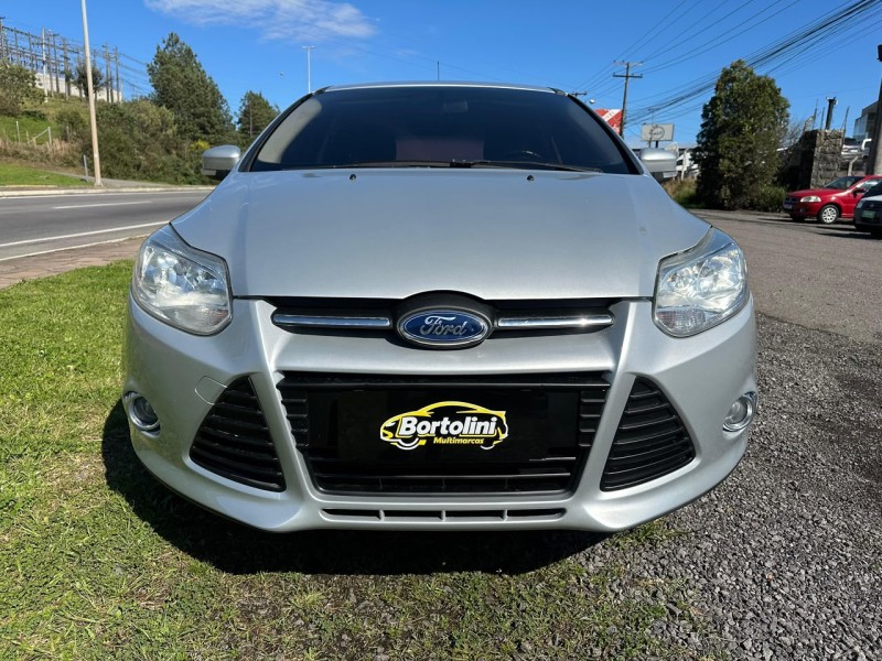 FOCUS 2.0 SE HATCH 16V FLEX 4P AUTO - 2015 - FARROUPILHA
