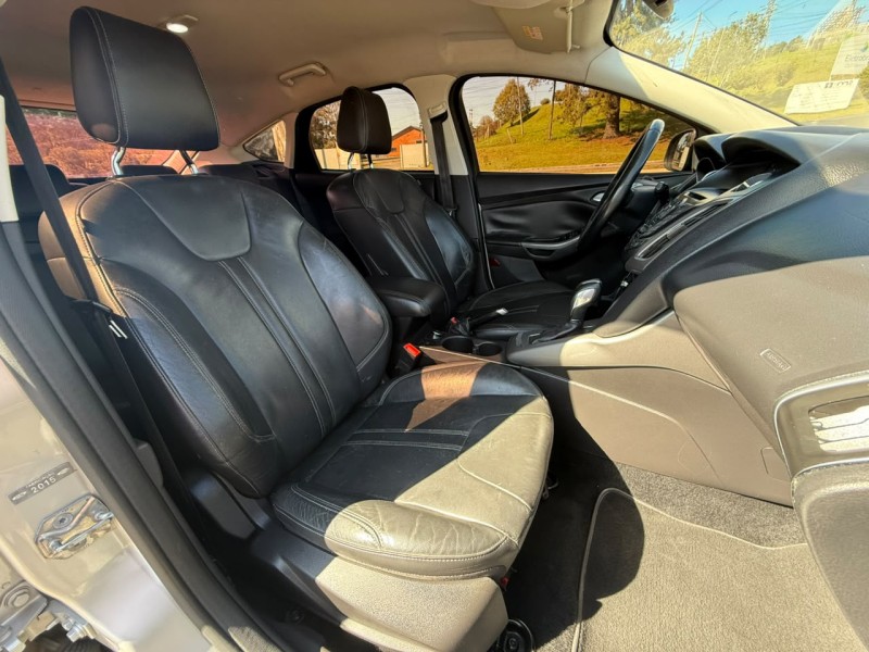 FOCUS 2.0 SE HATCH 16V FLEX 4P AUTO - 2015 - FARROUPILHA