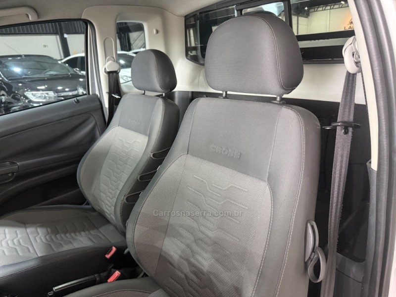 SAVEIRO 1.6 CROSS CE 8V FLEX 2P MANUAL - 2012 - NOVO HAMBURGO