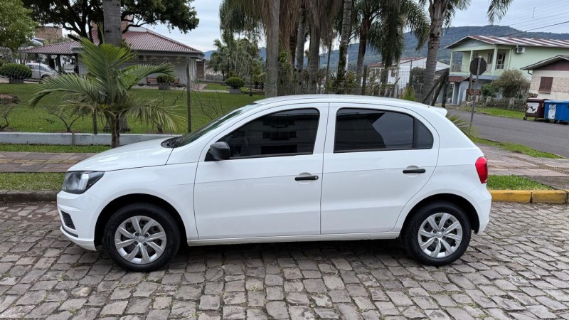 GOL 1.0 12V MPI TOTALFLEX 4P MANUAL - 2023 - FELIZ