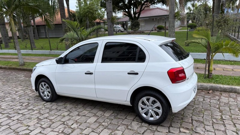 GOL 1.0 12V MPI TOTALFLEX 4P MANUAL - 2023 - FELIZ