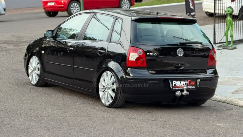 POLO 1.6 MI 8V E-FLEX 4P MANUAL - 2006 - NOVO HAMBURGO