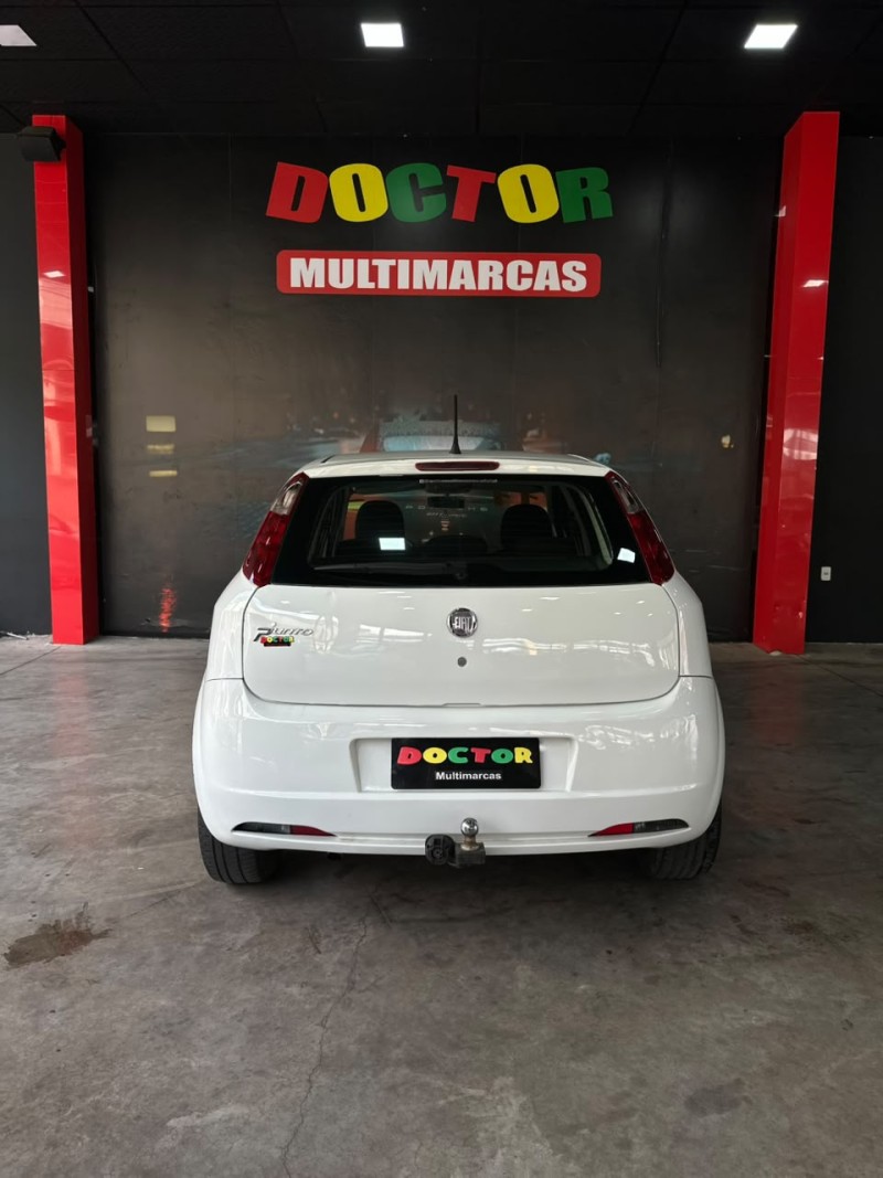 PUNTO 1.4 ATTRACTIVE 8V FLEX 4P MANUAL - 2011 - SãO LEOPOLDO