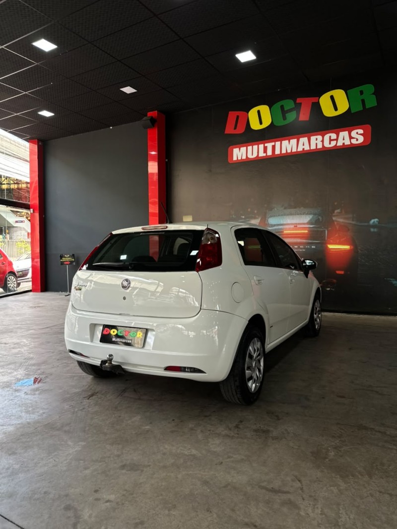 PUNTO 1.4 ATTRACTIVE 8V FLEX 4P MANUAL - 2011 - SãO LEOPOLDO