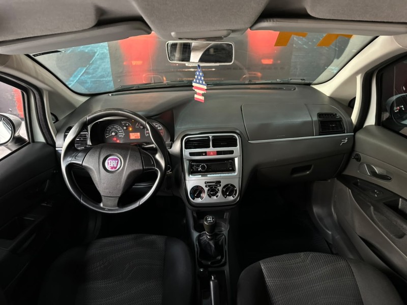 PUNTO 1.4 ATTRACTIVE 8V FLEX 4P MANUAL - 2011 - SãO LEOPOLDO