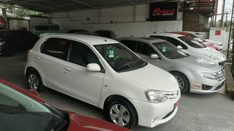 ETIOS 1.3 XS 16V FLEX 4P MANUAL - 2013 - CAXIAS DO SUL