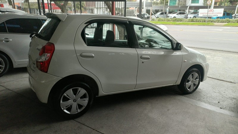 ETIOS 1.3 XS 16V FLEX 4P MANUAL - 2013 - CAXIAS DO SUL