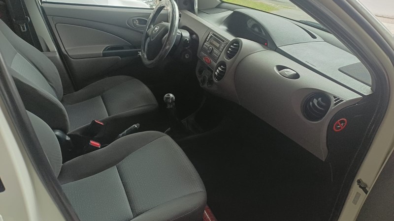 ETIOS 1.3 XS 16V FLEX 4P MANUAL - 2013 - CAXIAS DO SUL