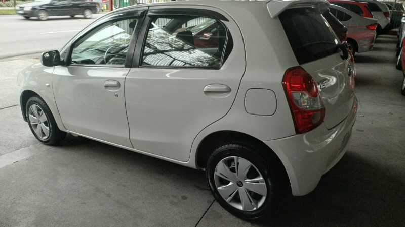 ETIOS 1.3 XS 16V FLEX 4P MANUAL - 2013 - CAXIAS DO SUL