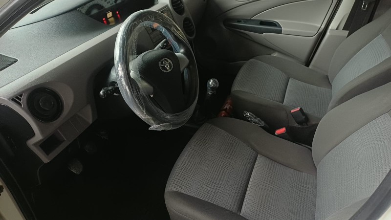 ETIOS 1.3 XS 16V FLEX 4P MANUAL - 2013 - CAXIAS DO SUL