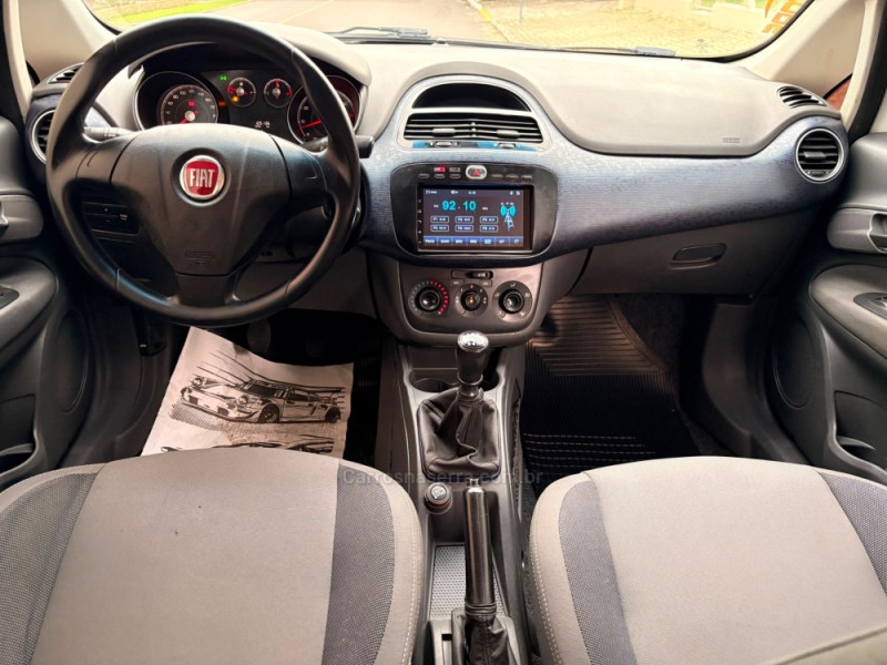 PUNTO 1.4 ATTRACTIVE ITALIA 8V FLEX 4P MANUAL - 2013 - ESTâNCIA VELHA
