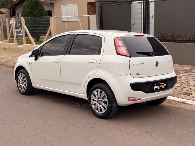 PUNTO 1.4 ATTRACTIVE ITALIA 8V FLEX 4P MANUAL - 2013 - ESTâNCIA VELHA
