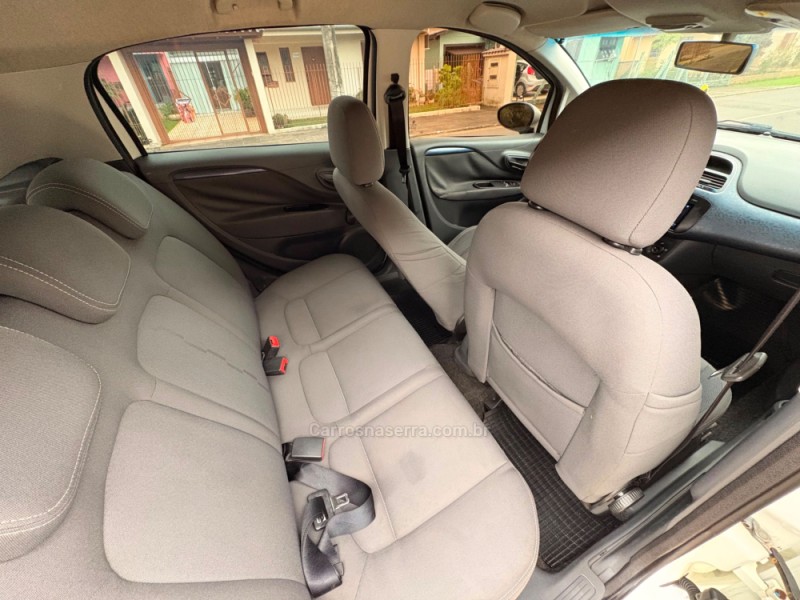PUNTO 1.4 ATTRACTIVE ITALIA 8V FLEX 4P MANUAL - 2013 - ESTâNCIA VELHA