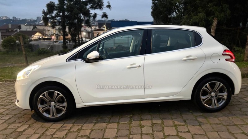 208 1.6 GRIFFE 16V FLEX 4P AUTOMÁTICO - 2016 - CAXIAS DO SUL