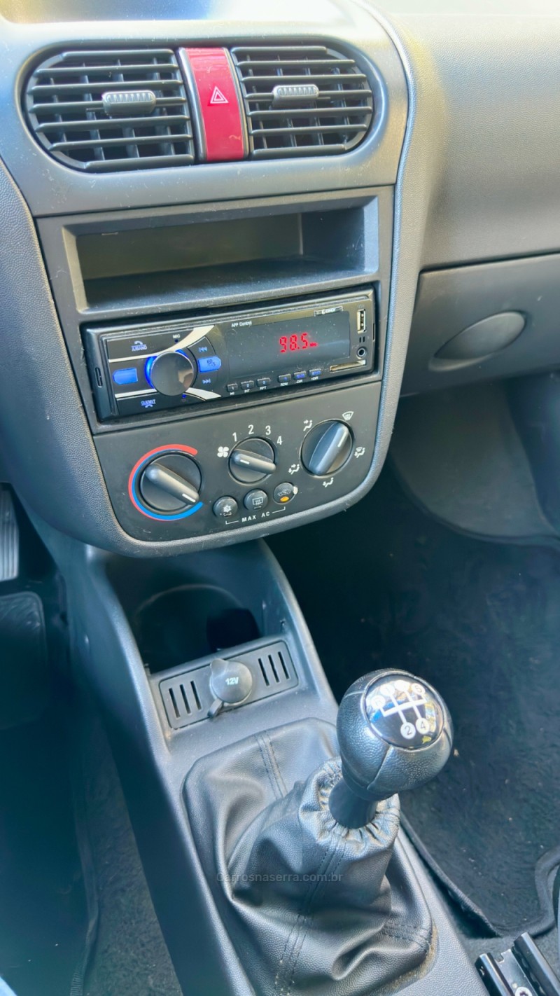 CORSA 1.0 MPFI MAXX 8V FLEX 4P MANUAL - 2006 - CAXIAS DO SUL