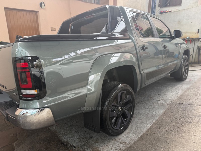 AMAROK 3.0 V6 TDI HIGHLINE CD DIESEL 4MOTION AUTOMÁTICO - 2026 - BENTO GONçALVES