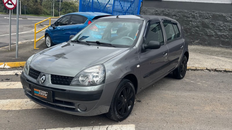 CLIO 1.0 EXPRESSION 16V FLEX 4P MANUAL - 2005 - CAXIAS DO SUL