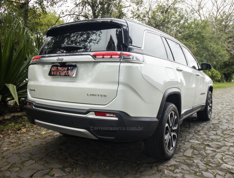 COMMANDER 2.0 LIMITED TD380 16V 4X4 TURBO DIESEL 4P AUTOMÁTICO - 2022 - NOVO HAMBURGO