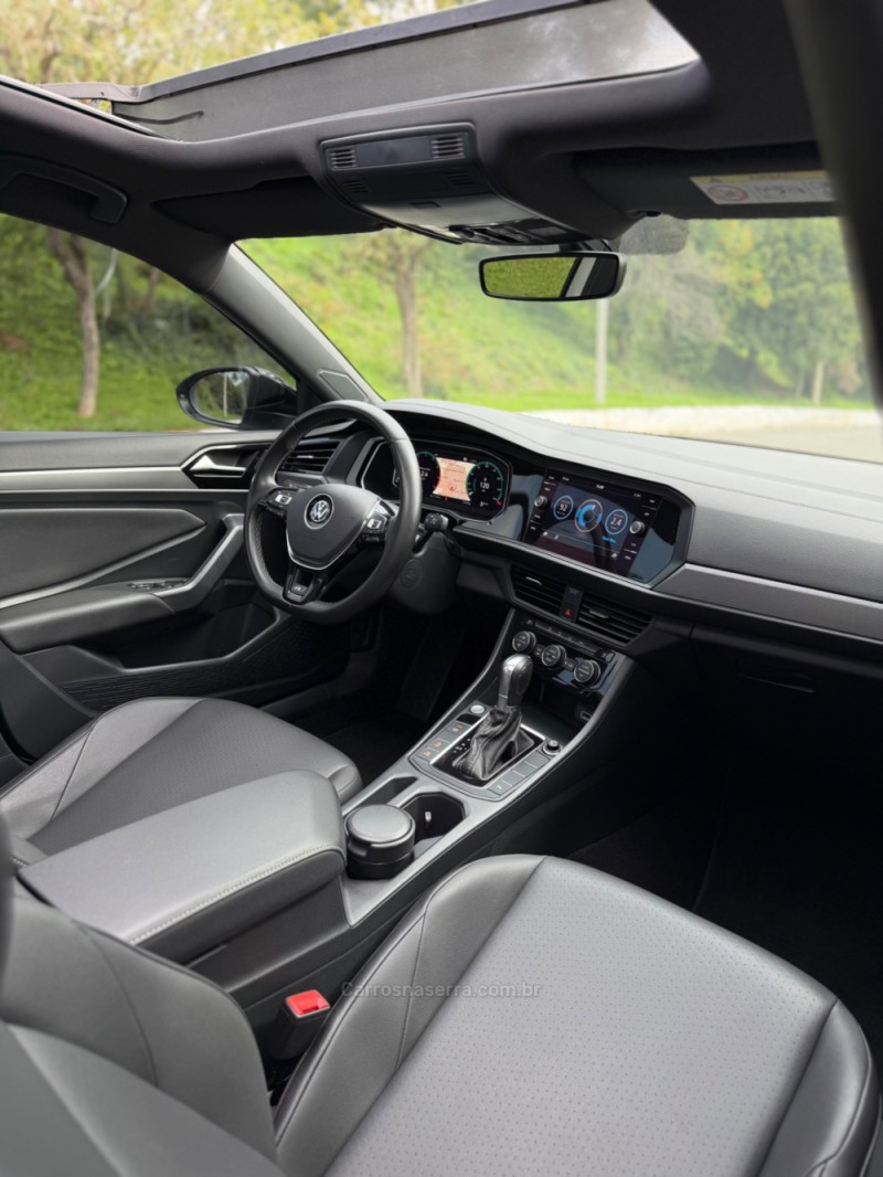 JETTA 1.4 R-LINE 250 16V TSI FLEX 4P AUTOMÁTICO - 2019 - NOVA ARAçá