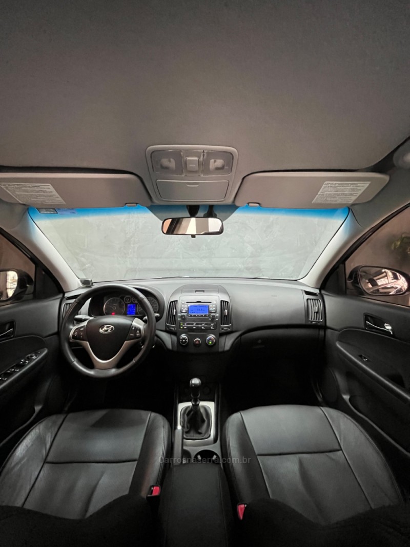I30 CW 2.0 MPFI 16V GASOLINA 4P MANUAL - 2011 - CAXIAS DO SUL