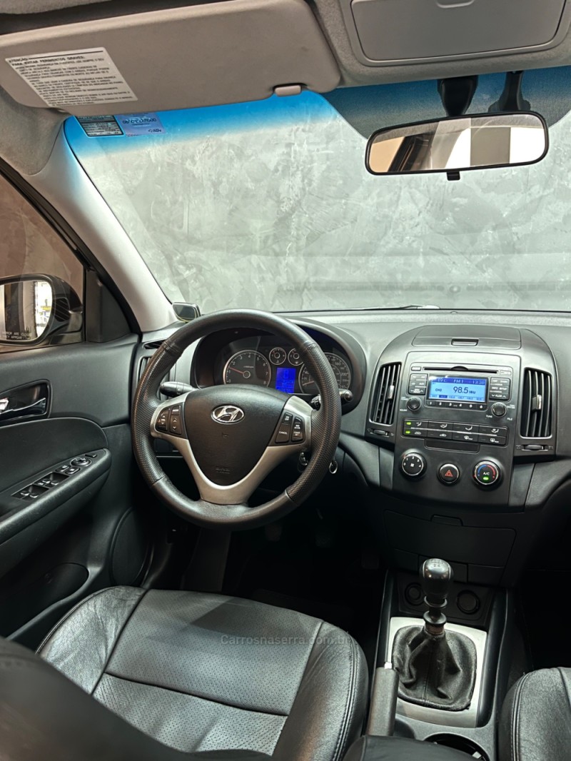 I30 CW 2.0 MPFI 16V GASOLINA 4P MANUAL - 2011 - CAXIAS DO SUL