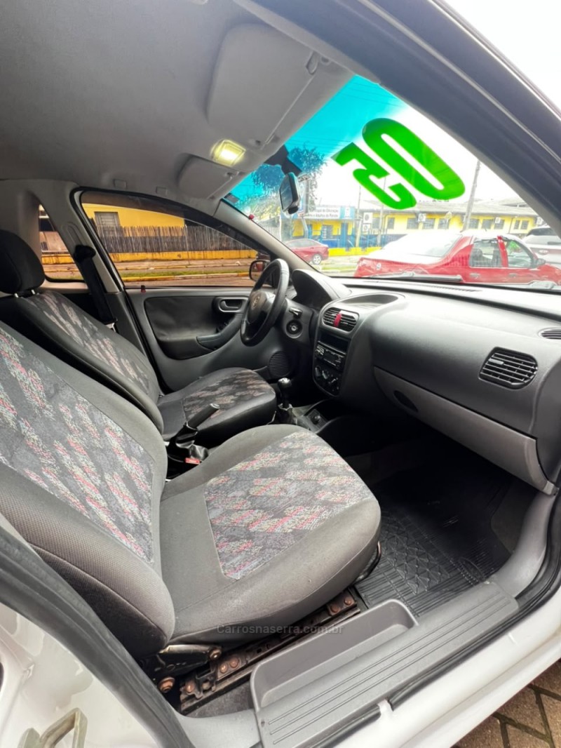 MONTANA 1.8 MPFI CONQUEST CS 8V FLEX 2P MANUAL - 2005 - PAROBé