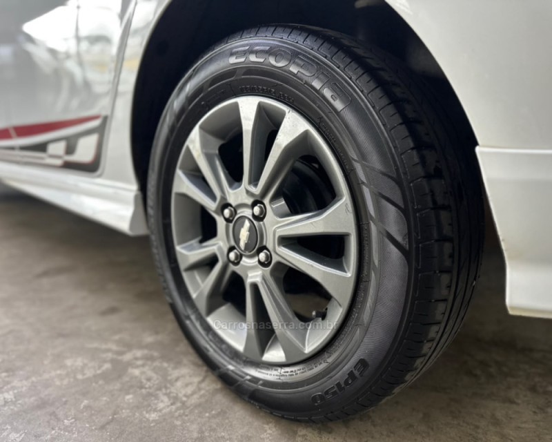ONIX 1.4 MPFI EFFECT 8V FLEX 4P MANUAL - 2015 - VACARIA