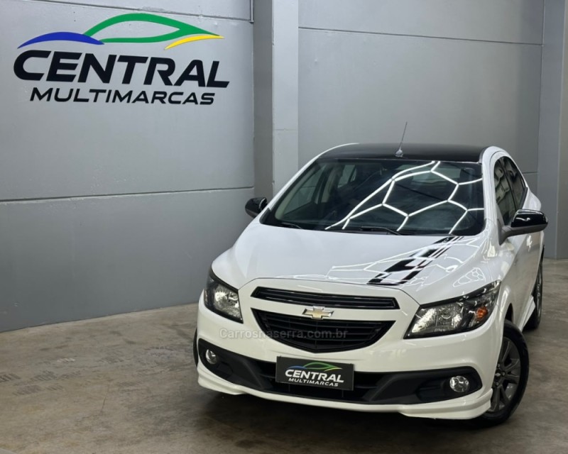 ONIX 1.4 MPFI EFFECT 8V FLEX 4P MANUAL - 2015 - VACARIA
