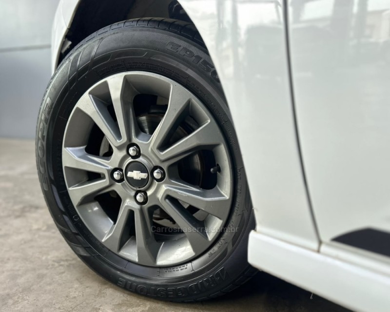 ONIX 1.4 MPFI EFFECT 8V FLEX 4P MANUAL - 2015 - VACARIA