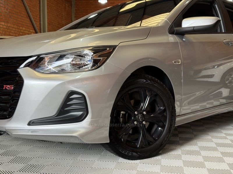 ONIX 1.0 LT 12V TURBO FLEX 4P MANUAL - 2021 - BENTO GONçALVES