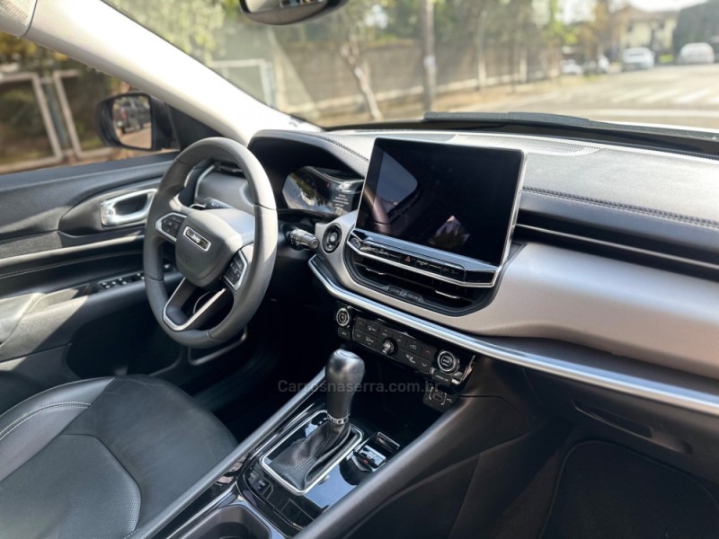 COMPASS 1.3 LONGITUDE T270 16V TURBO 4X2 FLEX 4P AUTOMÁTICO - 2024 - PAROBé